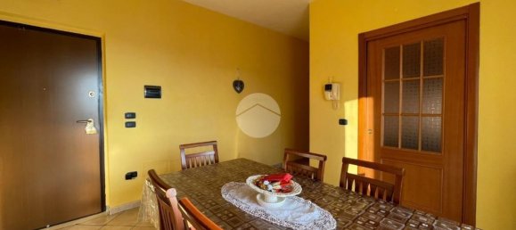 3 rooms Apartment in Poggiomarino, Italy No. 141696 8