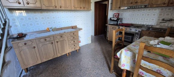 4 rooms House in Pistoia, Italy No. 222306 8