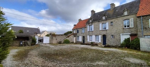 Casa de 3 dormitorios en Manche, France No. 359434 2