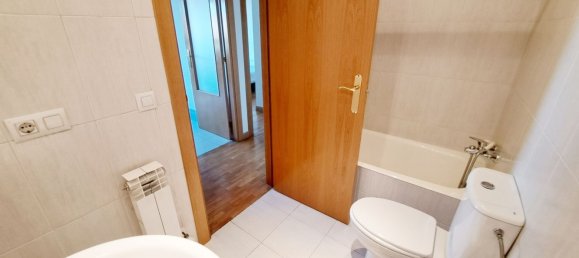 2 bedrooms Apartment in Vitoria-Gasteiz, Spain No. 152069 25