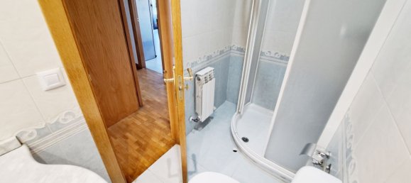 2 bedrooms Apartment in Vitoria-Gasteiz, Spain No. 152069 24