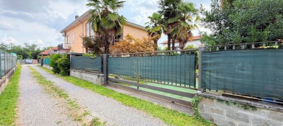 Villa de 10 habitaciónes en Samarate, Italy No. 334225 4