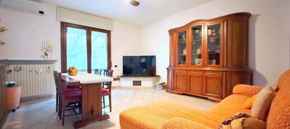 Villa de 10 habitaciónes en Samarate, Italy No. 334225 22