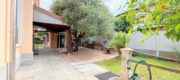 Villa de 10 habitaciónes en Samarate, Italy No. 334225 8