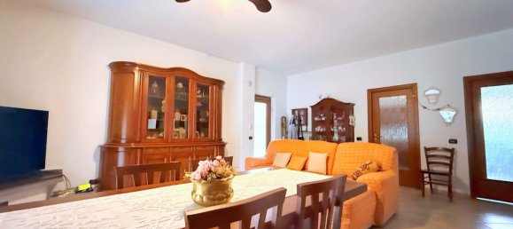 Villa de 10 habitaciónes en Samarate, Italy No. 334225 30