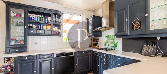 3 bedrooms House in Chatenay-Malabry, France No. 179879 5