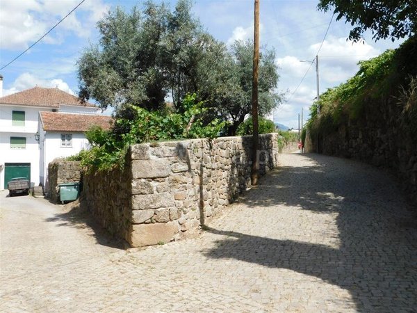 2 bedrooms House in Seia, Portugal No. 127170