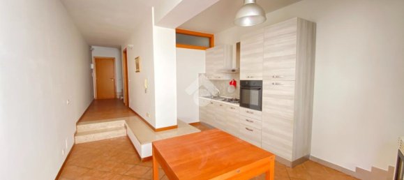 3 rooms Apartment in Lecce, Italy No. 7382 4