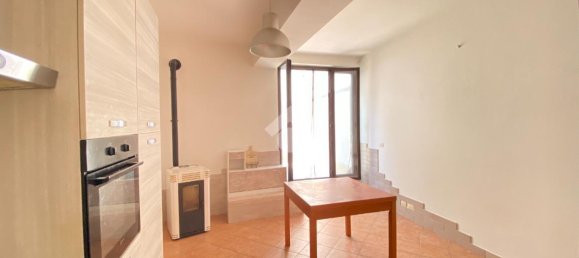 3 rooms Apartment in Lecce, Italy No. 7382 3