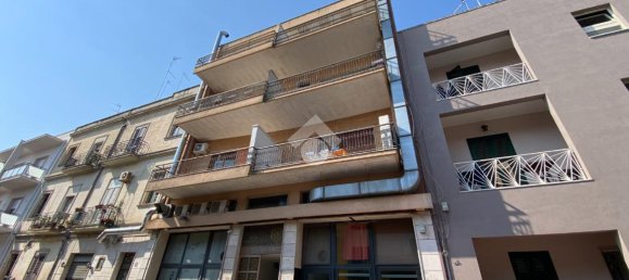 3 rooms Apartment in Lecce, Italy No. 7382 23