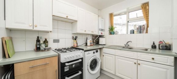 2 Schlafzimmer Wohnung in Forest Hill, United Kingdom, Nr. 10169 3