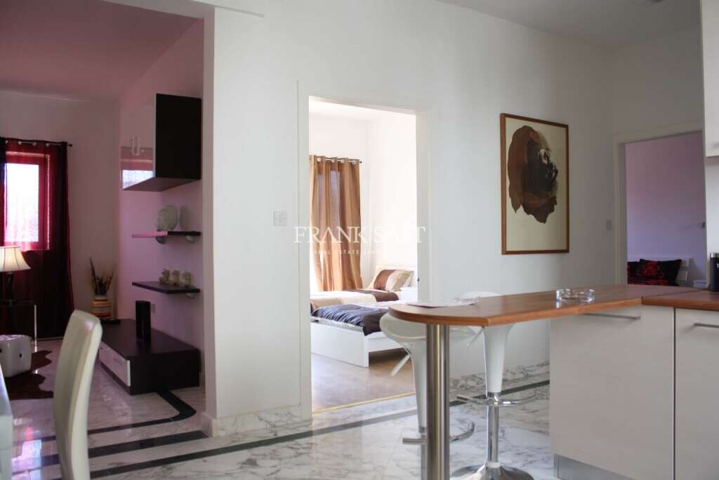 Apartamento T2 em Saint Julian's, Malta N.º 8545