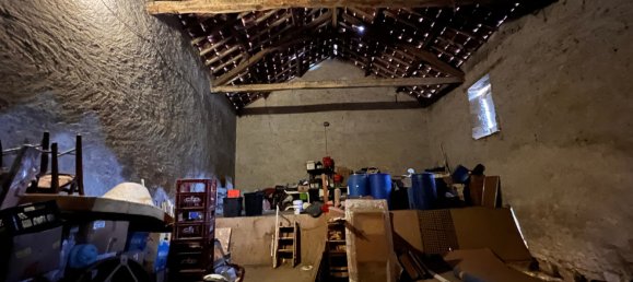 Parkplatz in Bruere-Allichamps, France 218m², Nr. 87015 2