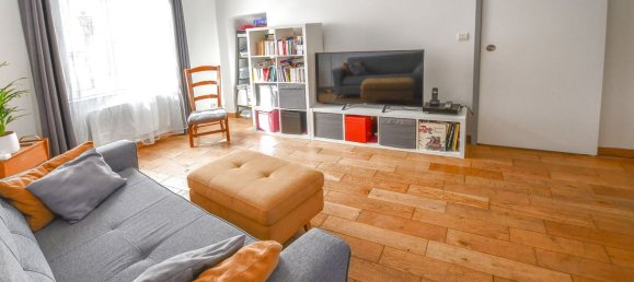 5 bedrooms House in Nanterre, France No. 186544 7