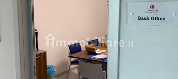 Imóvel comercial de 5 divisões em Bagnolo San Vito, Italy N.º 250863 7