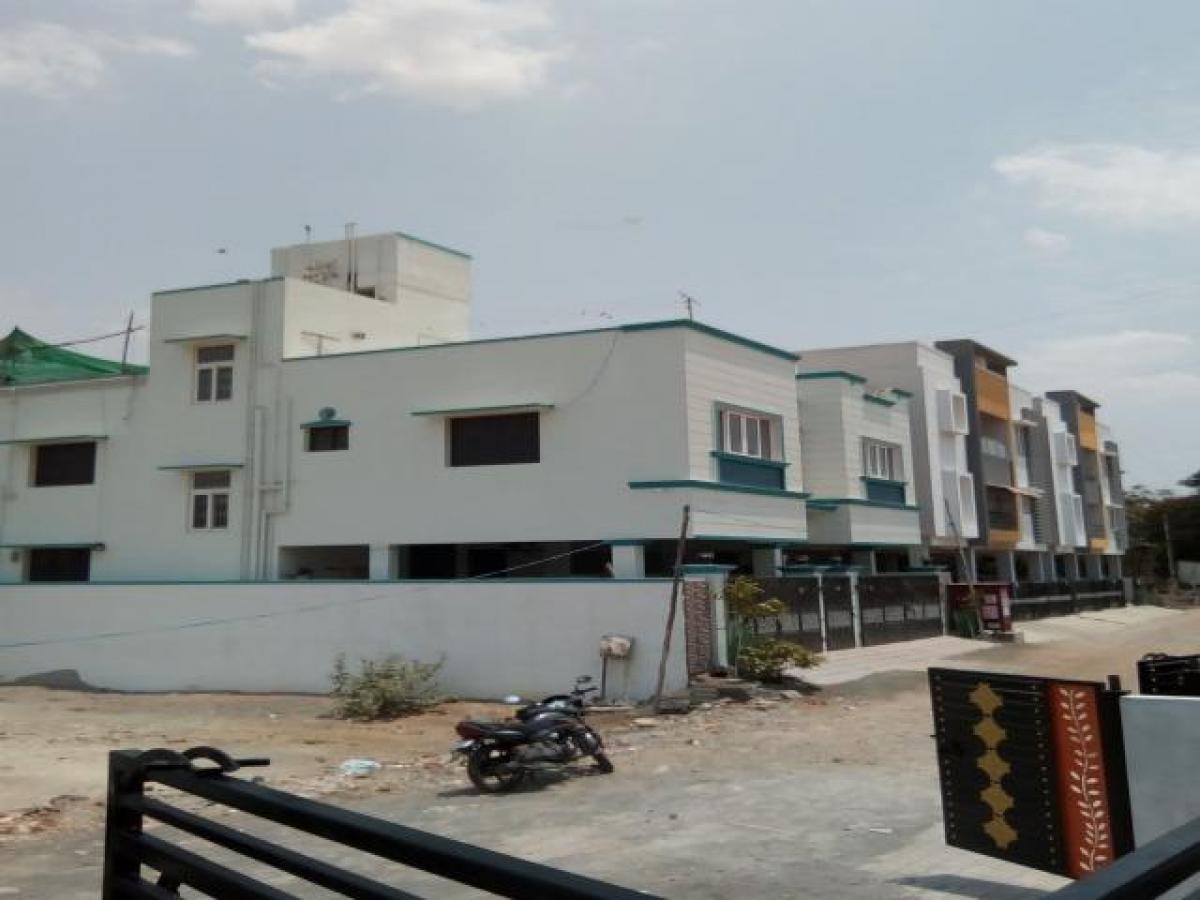 2 bedrooms House in Chennai, India No. 29286