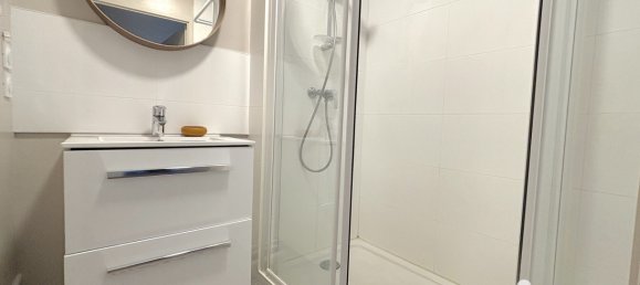 2 bedrooms Apartment in Reze, France No. 333110 6