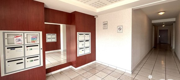 2 bedrooms Apartment in Reze, France No. 333110 8