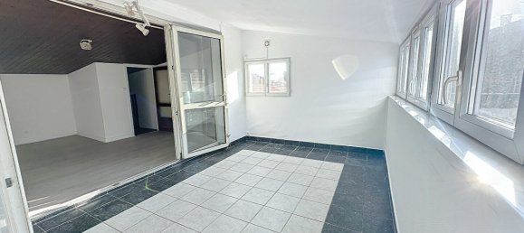 Квартира с 3 спальнями в Рошфор, Франция № 359809 2