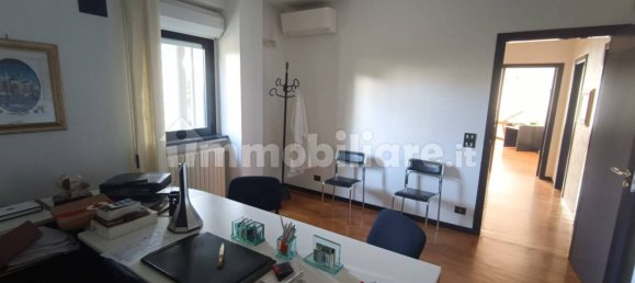 Apartamento de 2 dormitorios en Bari, Italy No. 202194 15