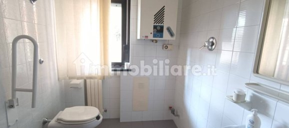 Apartamento de 2 dormitorios en Bari, Italy No. 202194 17