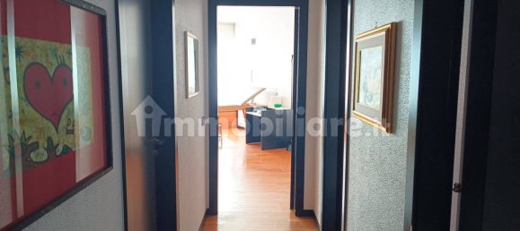 Apartamento de 2 dormitorios en Bari, Italy No. 202194 13