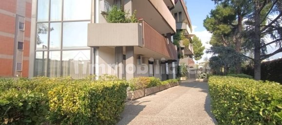 Apartamento de 2 dormitorios en Bari, Italy No. 202194 3