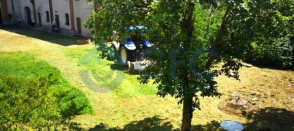 1 bedroom Apartment in Pavia, Italy No. 378752 2