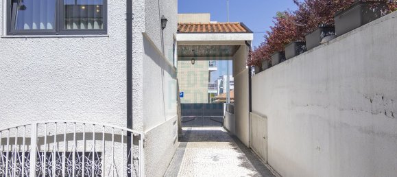 5 bedrooms House in Ermesinde, Portugal No. 112399 50