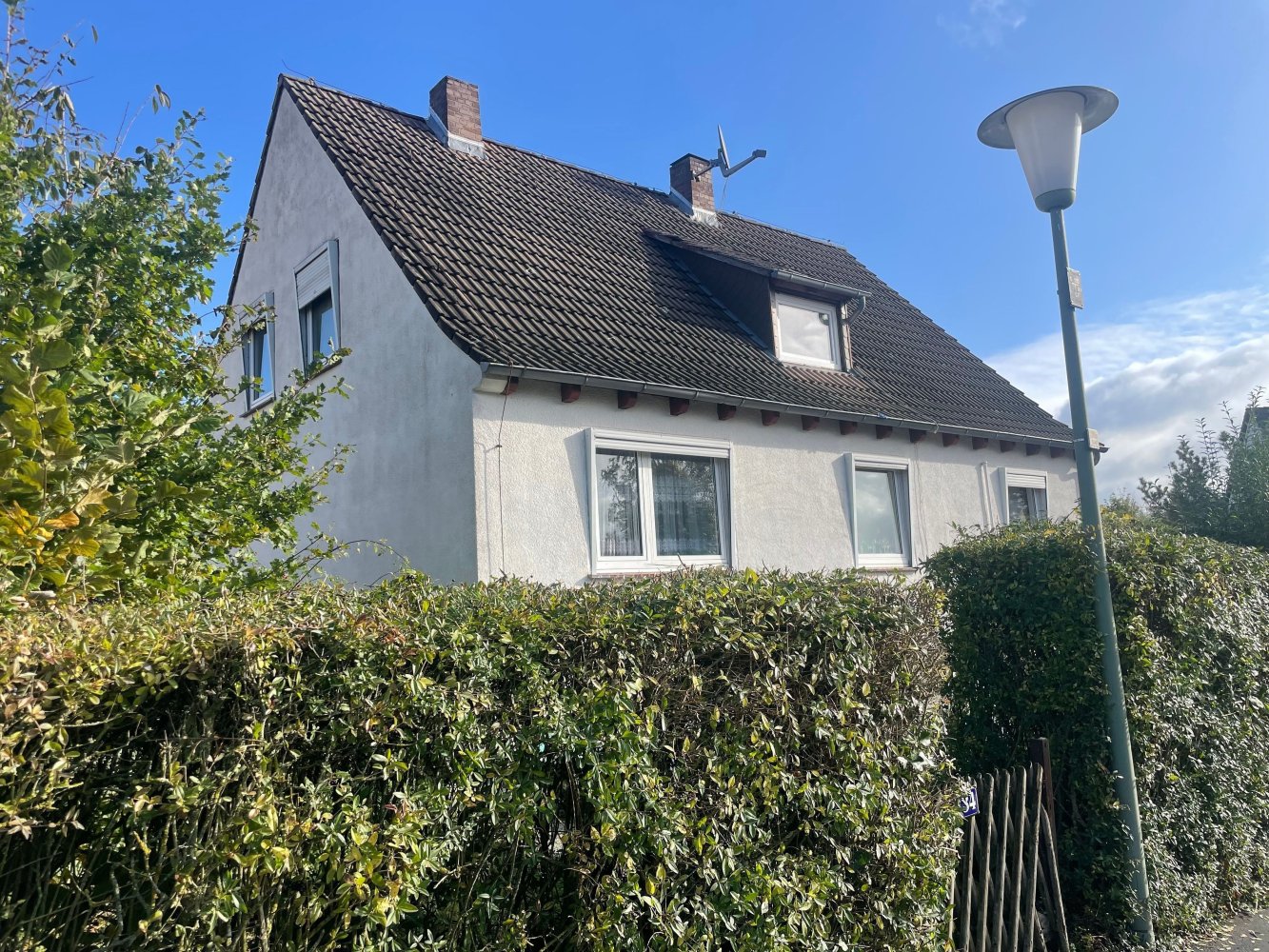 6 rooms House in Kassel, Germany No. 30098