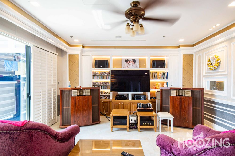 3 bedrooms Apartment in District 1, Vietnam No. 18400