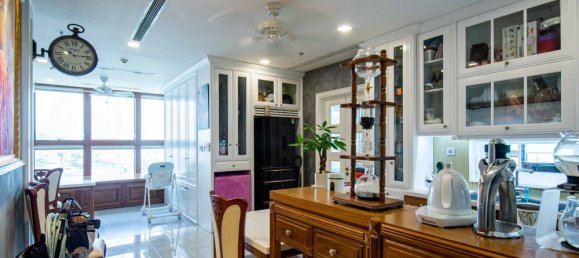 3 bedrooms Apartment in District 1, Vietnam No. 18400 2
