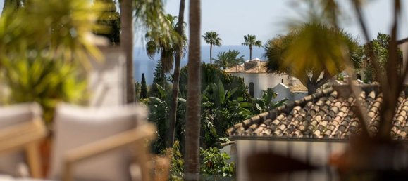 4 bedrooms Townhouse in Marbella, Spain No. 183925 2