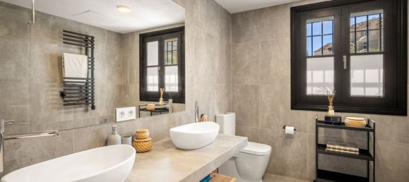 4 bedrooms Townhouse in Marbella, Spain No. 183925 34