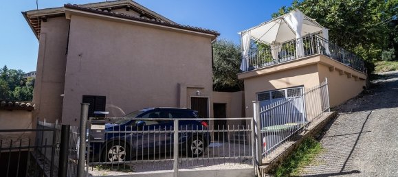 2 Schlafzimmer Haus in Giano dell'Umbria, Italy, Nr. 329534 9