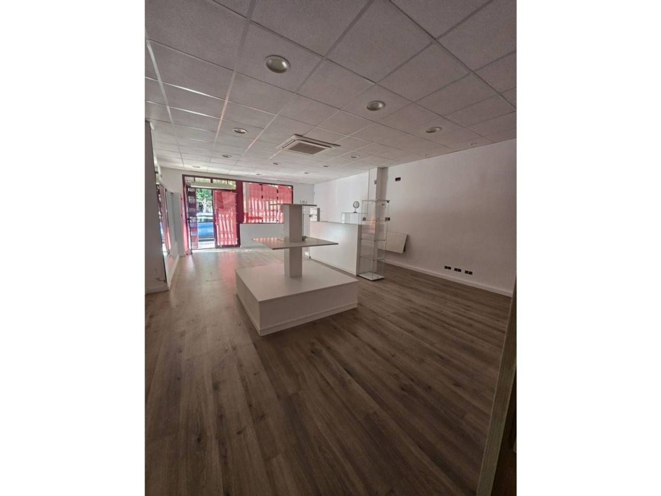 Imóvel comercial em El Campello, Spain 147 m² N.º 149856