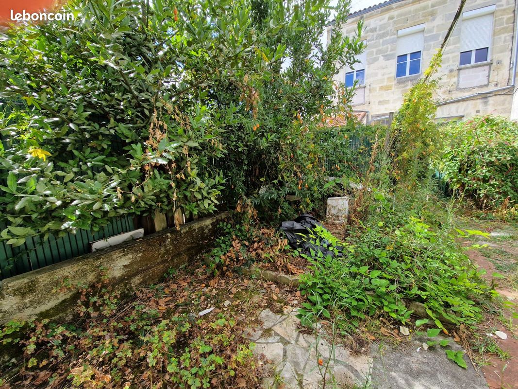 1 bedroom Apartment in Bordeaux, France No. 293302