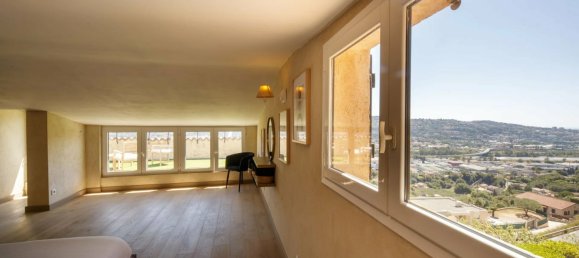 5 bedrooms Villa in Saint-Laurent-du-Var, France No. 285926 23