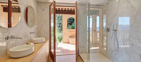 5 bedrooms Villa in Saint-Laurent-du-Var, France No. 285926 10