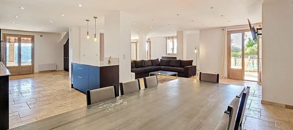 5 bedrooms Villa in Saint-Laurent-du-Var, France No. 285926 7