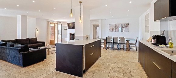 5 bedrooms Villa in Saint-Laurent-du-Var, France No. 285926 6