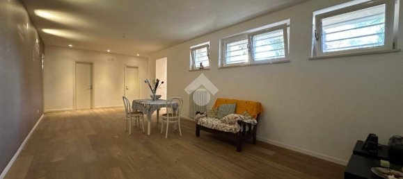 2 bedrooms Apartment in Bari, Italy No. 153100 3