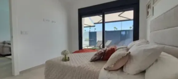 Apartamento de 3 dormitorios en Torre-Pacheco, Spain No. 171666 2