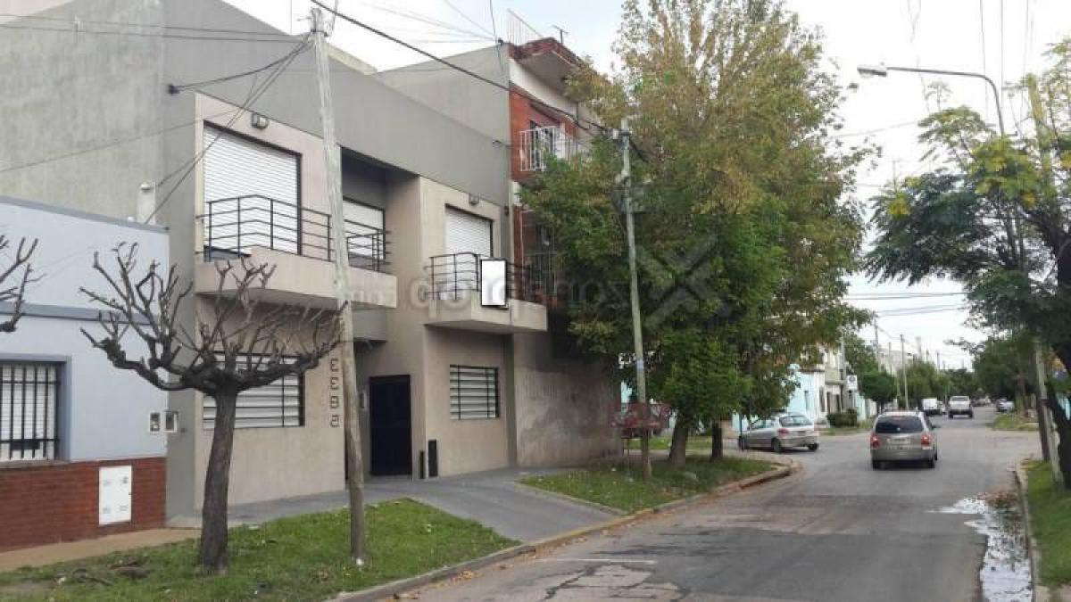 2 bedrooms House in Bermudez, Argentina No. 18244