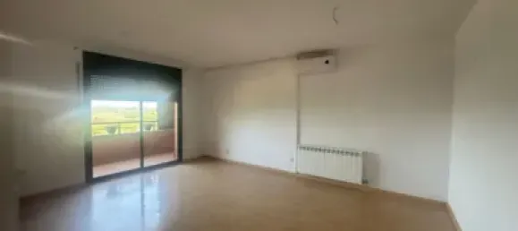 Квартира с 3 спальнями в Лерида, Испания № 173244 10