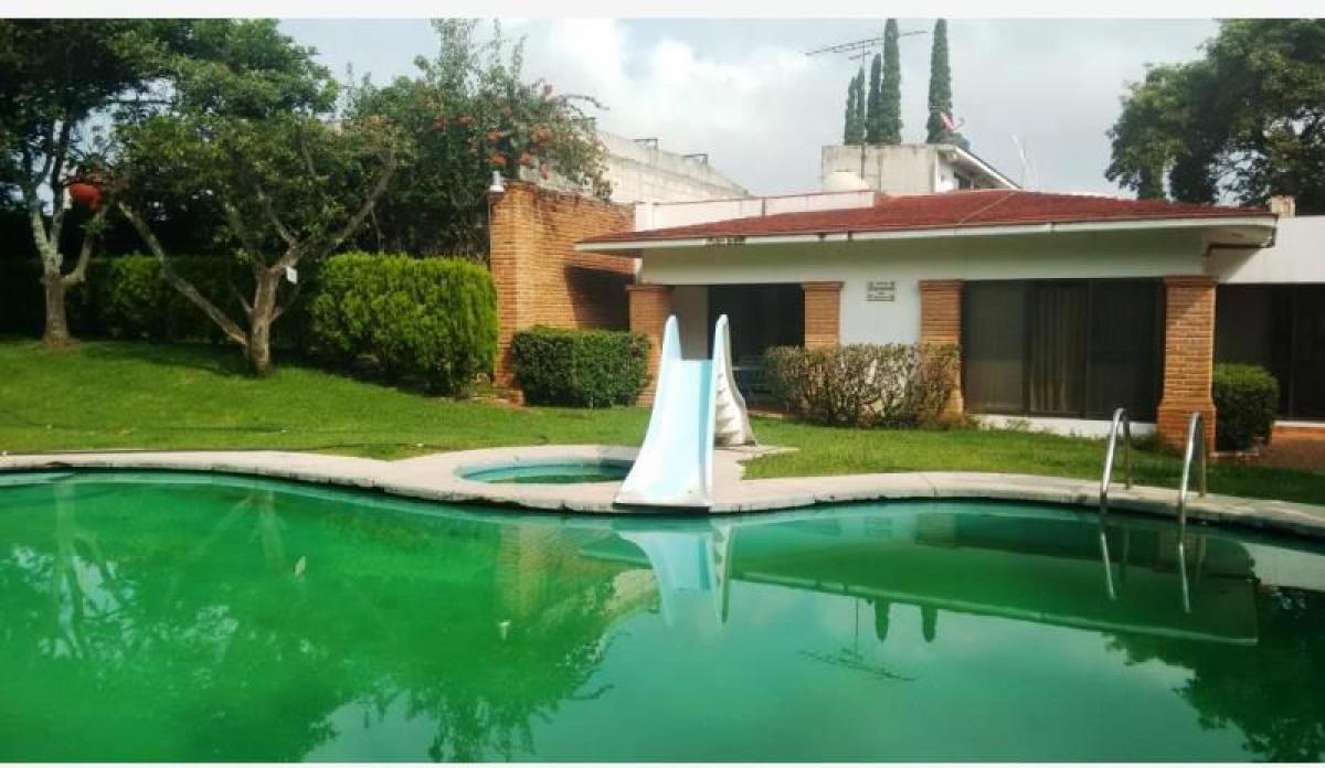 6 bedrooms House in Morelos, Mexico No. 188750