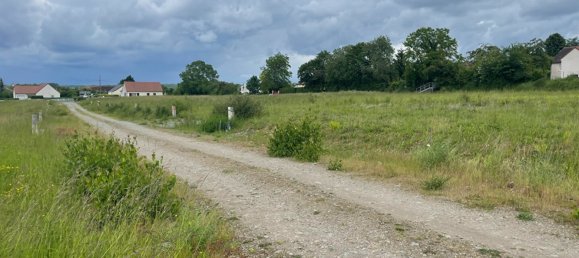 Land in Levroux, France No. 93795 2