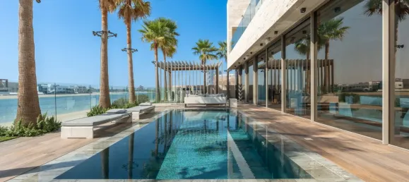 4 bedrooms Warehouse in Palm Jumeirah, UAE No. 105848 17