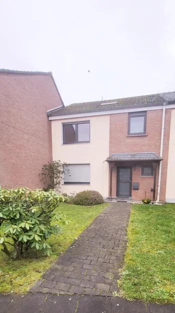 3 bedrooms Townhouse in Dormagen, Germany No. 113214