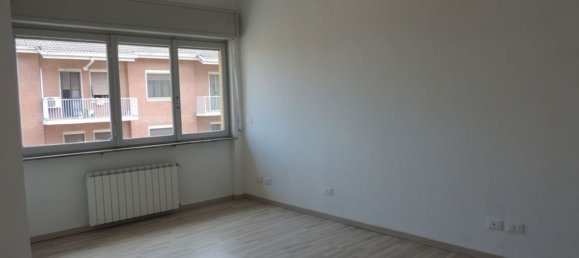 Studio à Vercelli, Italy No. 276045 7